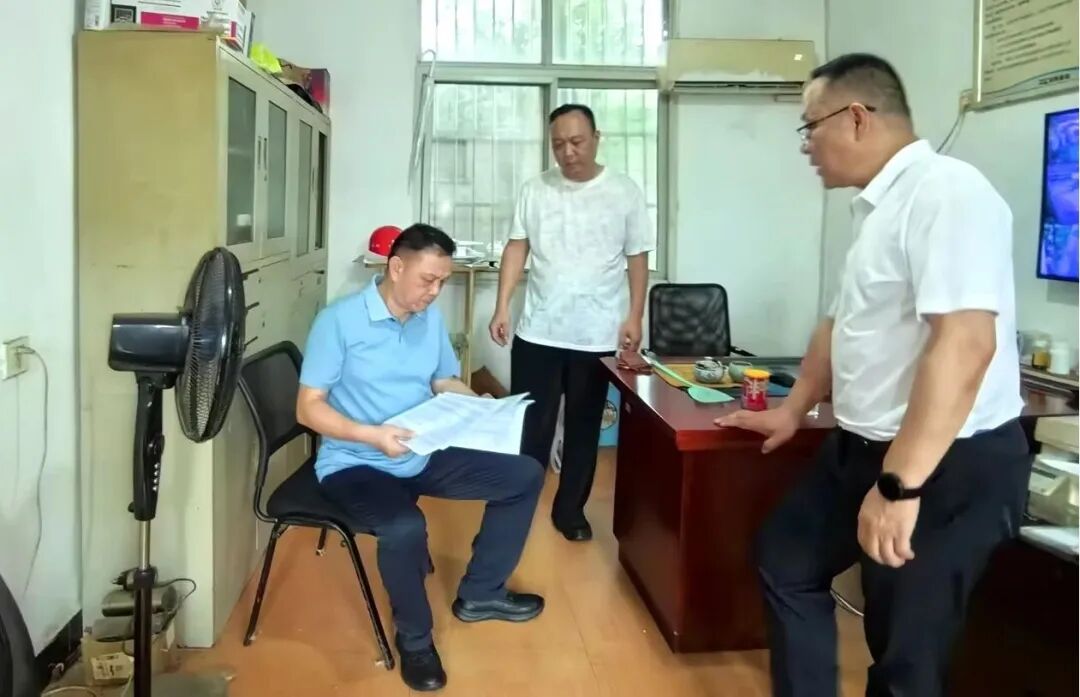 2.jpg 2.jpg